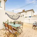 2 Bedroom Gorgeous Home In Royan