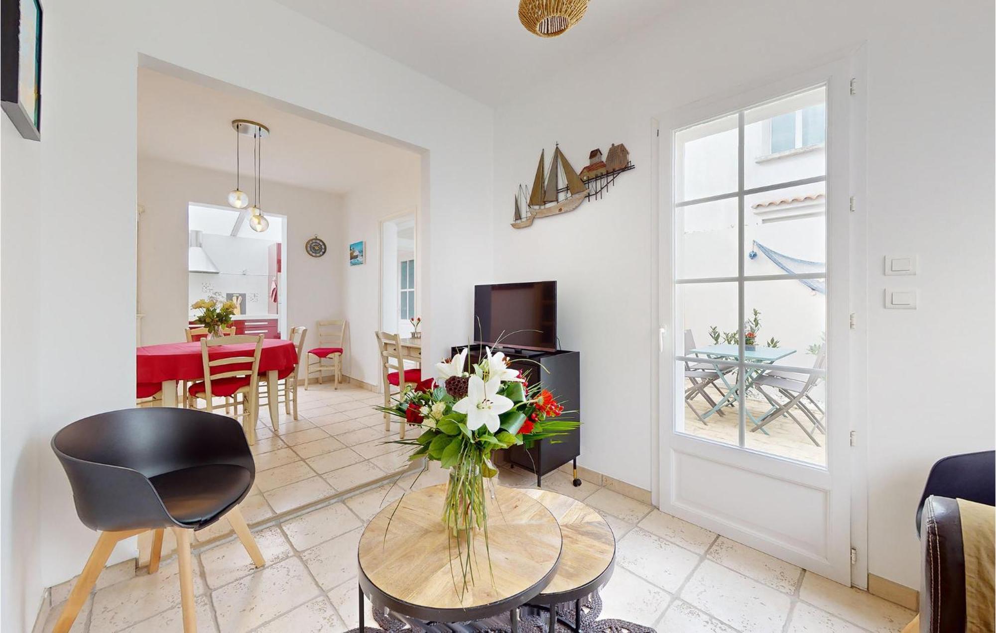 2 Bedroom Gorgeous In Hébergement de vacances Royan