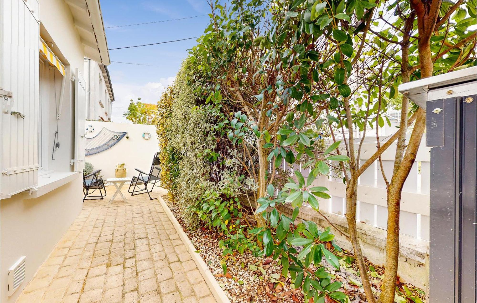 2 Bedroom Gorgeous In